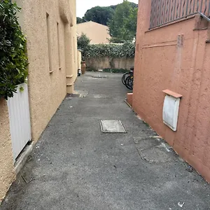 Superbe Emplacement , Terrasse Et Parking! Saint-Tropez