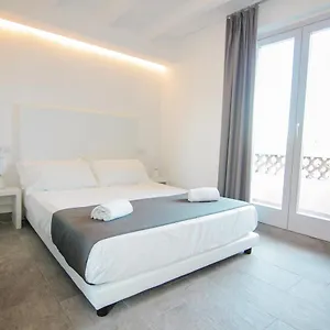 3* Bed & Breakfast Maison Du Port 42